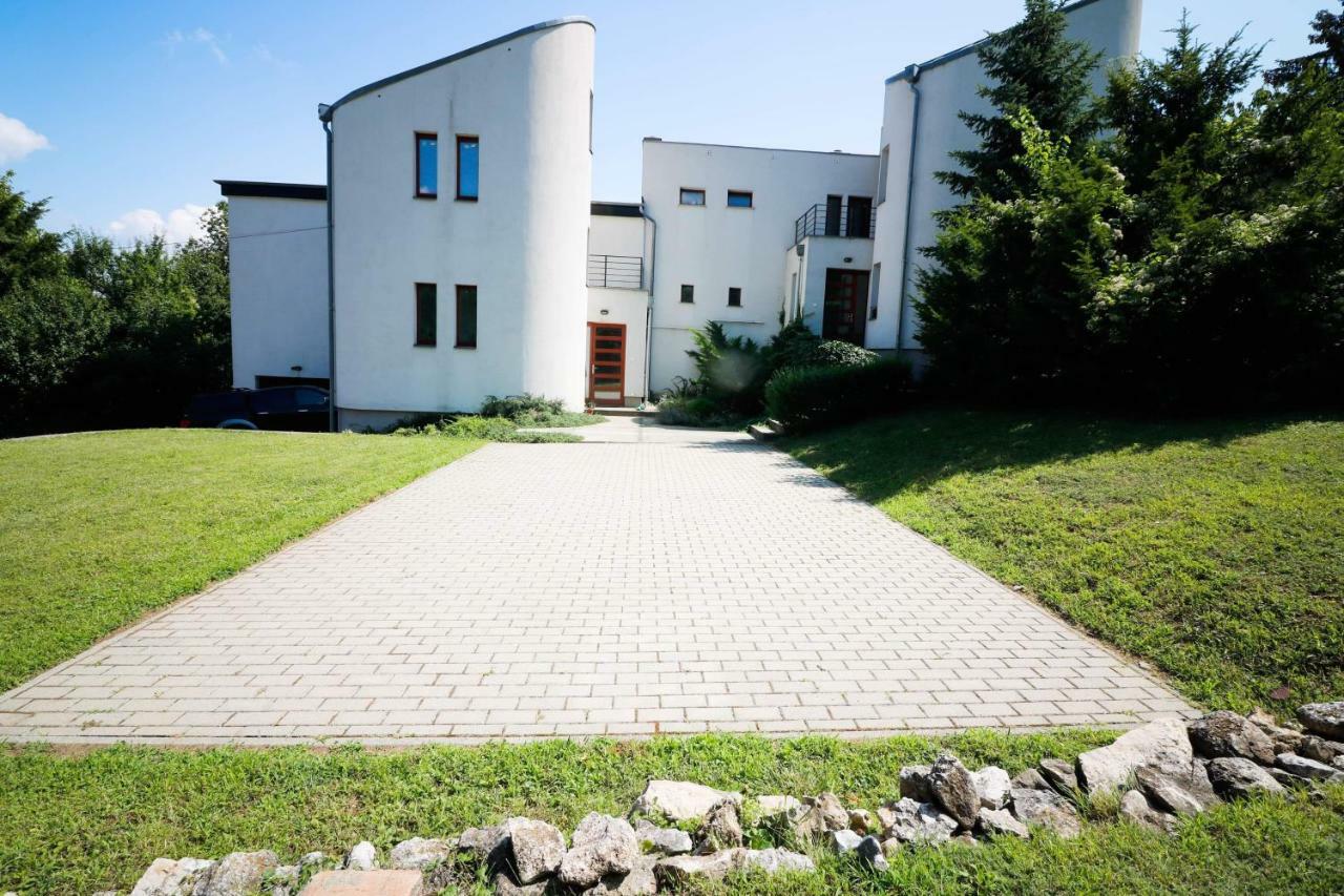 Maharaja Mountain Palace With Free Privat Parking And Garden Budapeşte Dış mekan fotoğraf